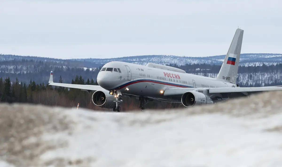 皇冠体育App下载_俄中计了？特朗普设鸿门宴皇冠体育App下载，普京被安排进美军基地，被捕风险上升