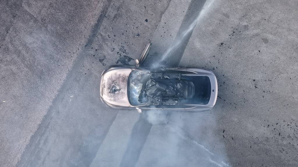 皇冠会员如何申请
_一辆蔚来牌轿车在大理一景区外起火皇冠会员如何申请
，一家四口撤离及时无伤亡