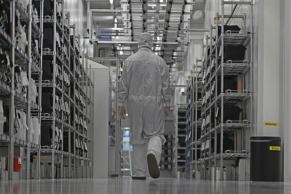 皇冠登3代理申请
_阿斯麦CEO就安世半导体事件表态：此事凸显供应链脆弱性皇冠登3代理申请
，对话可防止争端升级