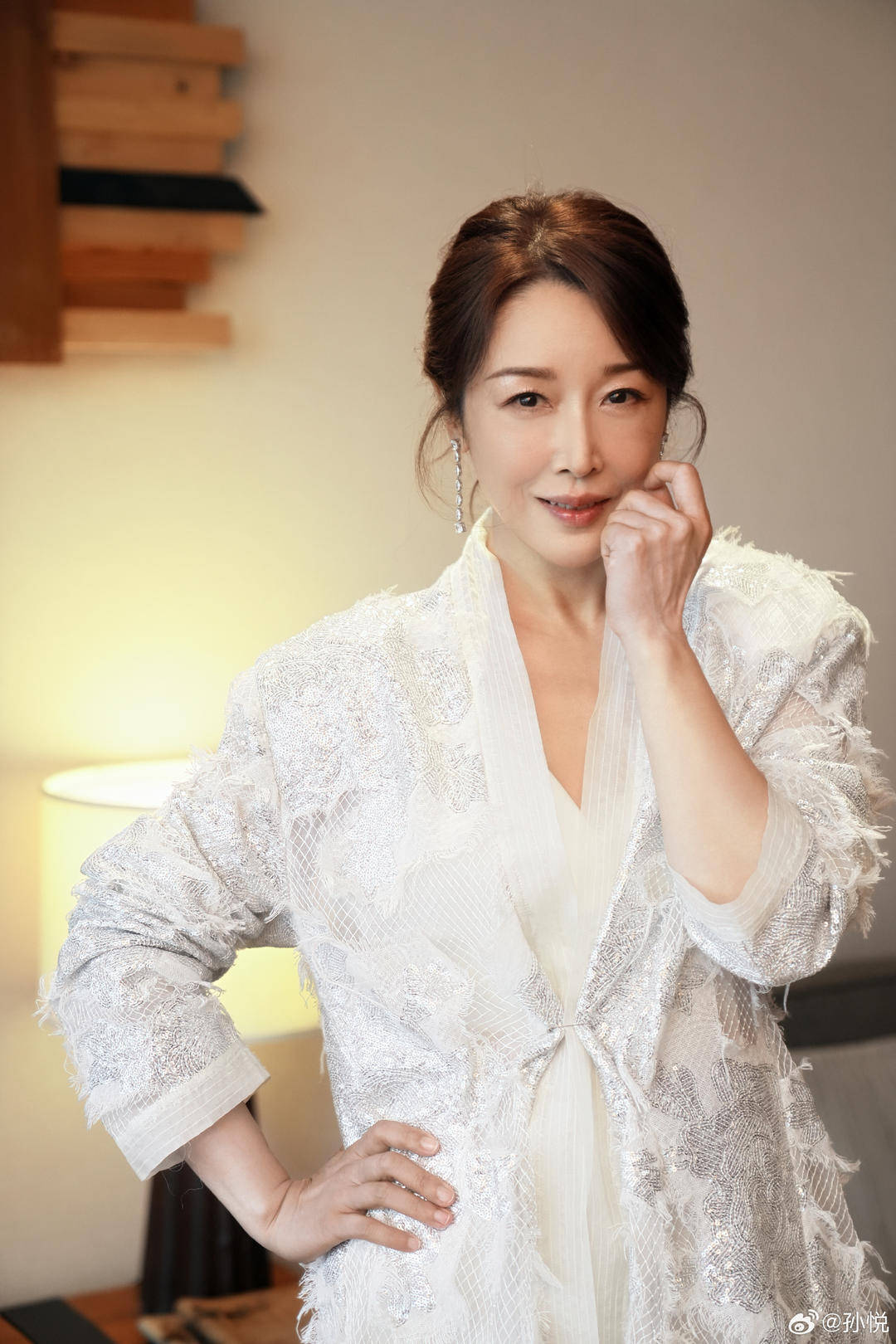 皇冠信用網出租
_歌手孙悦因家人去世皇冠信用網出租
,取消演出,曾为照顾儿子淡出乐坛