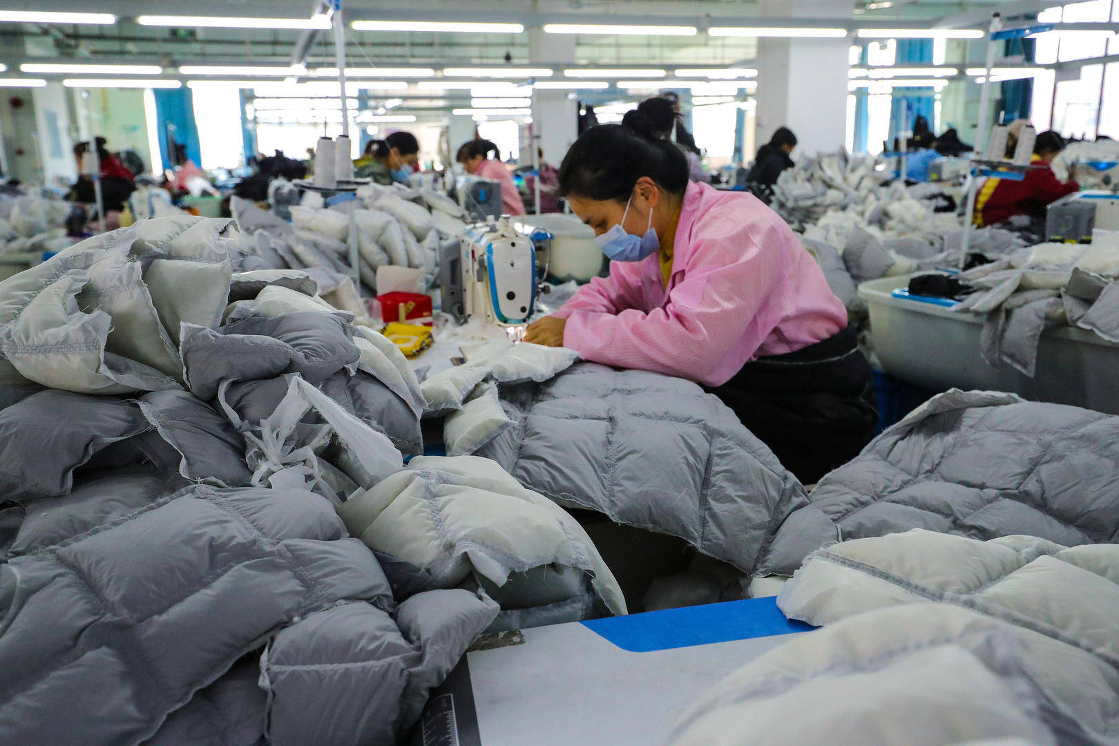 皇冠代理登录地址
_羽绒服涨价与猪肉降价有关？经济学家：有一定合理性皇冠代理登录地址
！行业协会：“白鸭绒一吨17万元涨到58万元”或引起误读