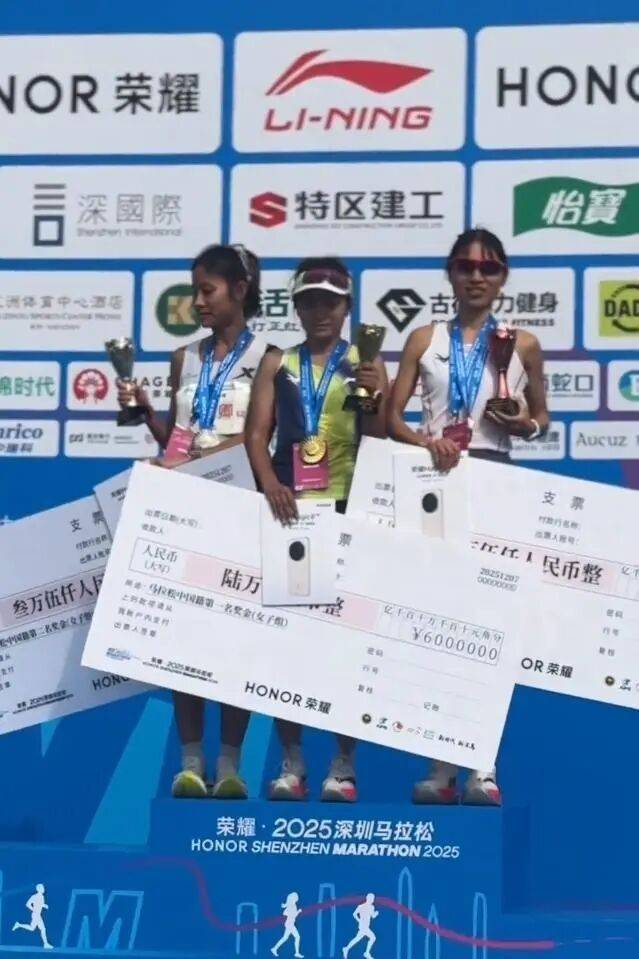 新西兰足球_“最快女护士”张水华再登领奖台：近50天5次参赛新西兰足球，获得超20万元奖金