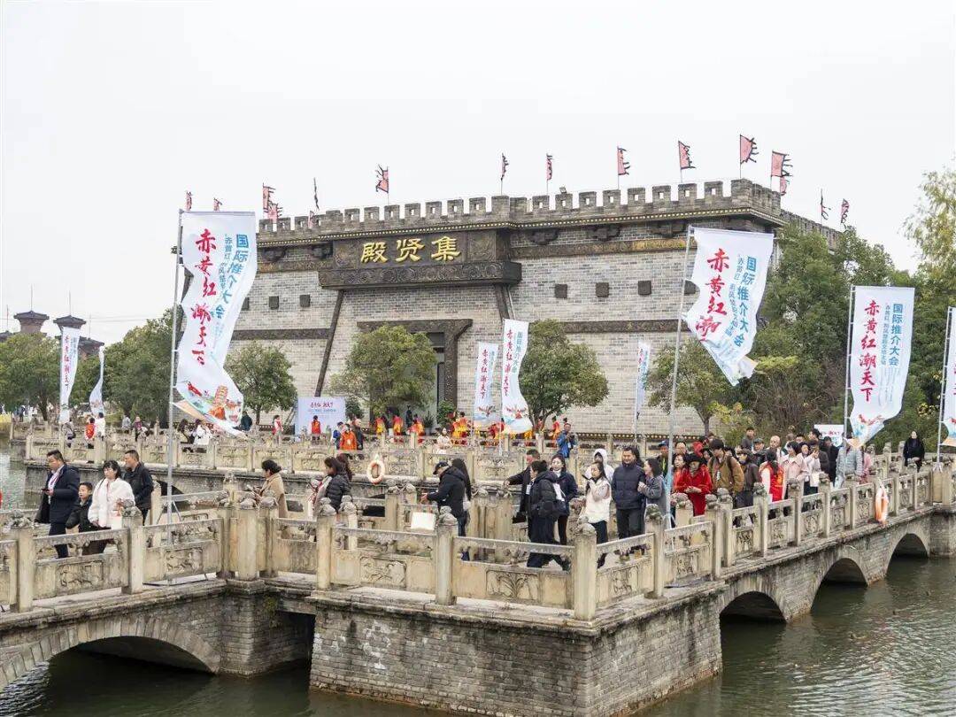 皇冠信用盘会员开户
_王炸！武汉、咸宁、黄冈皇冠信用盘会员开户
，联合宣布！