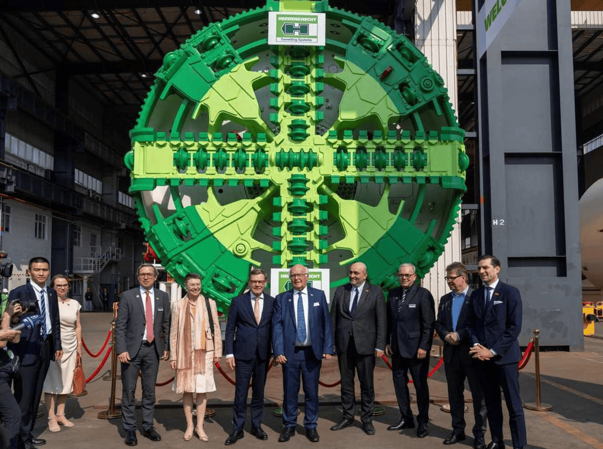 皇冠信用开号
_中德“离婚”已成定局?德国代表团访华从北走到南皇冠信用开号
,只求中国伸手相助