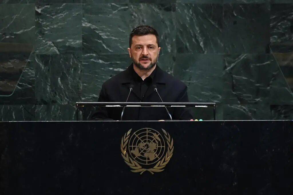 皇冠信用网APP下载_普京称3500名乌军被包围皇冠信用网APP下载,泽连斯基承认前线愈发艰难,美欧乌开始新一轮磋商