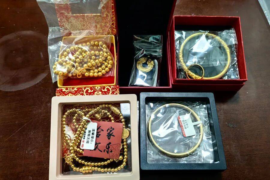 皇冠信用网登1,登2,登3出租
_上海阿姨报案!结果没想到皇冠信用网登1,登2,登3出租
,儿子的同居女友被警方带走了,已刑拘