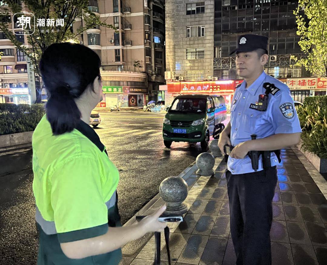 皇冠信用网正网_“儿子把我的头按着撞向切菜板”皇冠信用网正网,杭州妈妈报警哭泣:我养了他30多年,不工作也不结婚,我伤透了心;儿子:因晚饭吃菜还是吃肉起冲突